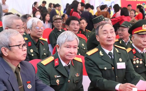 Với những người lính từng trải qua chiến tranh, tham gia bầu cử luôn mang ý nghĩa đặc biệt