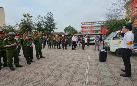 UBND phường Đông Ngạc tổ chức cưỡng chế kiểm đếm bắt buộc thực hiện dự án xây dựng đường Tây Thăng Long