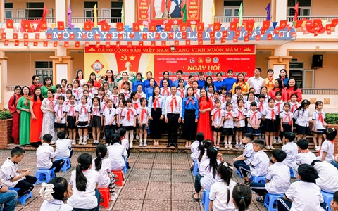 Sôi nổi Ngày hội 