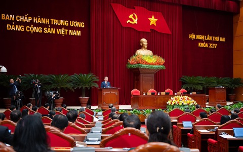 BẾ MẠC TRỌNG THỂ HỘI NGHỊ LẦN THỨ HAI, BAN CHẤP HÀNH TRUNG ƯƠNG ĐẢNG KHÓA XIV