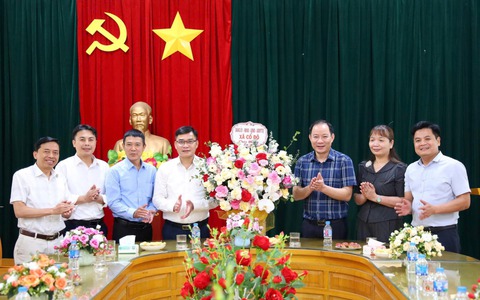 LÃNH ĐẠO XÃ CỔ ĐÔ THĂM, CHÚC MỪNG NHÂN KỶ NIỆM 80 NĂM NGÀY THỂ THAO VIỆT NAM (27/3/1946 – 27/3/2026)