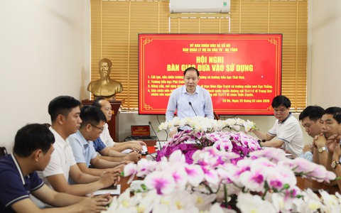 XÃ CỔ ĐÔ TỔ CHỨC LỄ BÀN GIAO, ĐƯA VÀO SỬ DỤNG CÁC CÔNG TRÌNH TRƯỜNG HỌC VÀ GIAO THÔNG