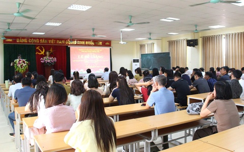 Trung tâm Chính trị phường Chương Mỹ bế giảng lớp bồi dưỡng lý luận chính trị cho đảng viên mới khóa I năm 2026