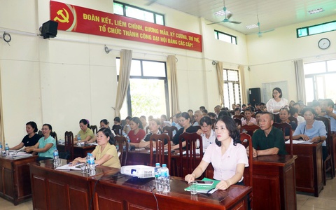 Tập huấn nghiệp vụ cho Ban quản lý tổ Tiết kiệm và vay vốn Ngân hàng Chính sách xã hội trên địa bàn xã Trần Phú