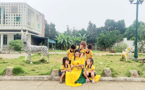 Cô giáo Nguyễn Thị Lâm giáo viên trường Mầm non Phú Cát tấm gương sáng trong phong trào thi đua và đầy nghị lực