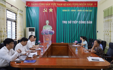 Chủ tịch UBND xã Phú Cát tiếp dân định kỳ tháng 3