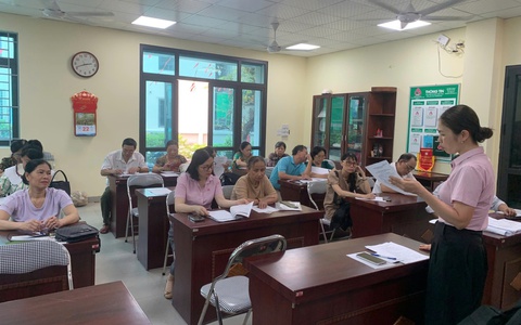 TẬP HUẤN NÂNG CAO NĂNG LỰC VÀ CHẤT LƯỢNG HOẠT ĐỘNG CHO CÁC TỔ TRƯỞNG TỔ TIẾT KIỆM VÀ VAY VỐN PHƯỜNG KIM LIÊN