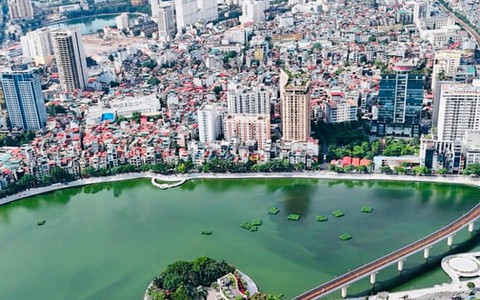 Hồ Đống Đa khoác 