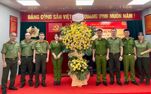 CÔNG AN PHƯỜNG CỬA NAM KỶ NIỆM 80 NĂM TRUYỀN THỐNG CÁC LỰC LƯỢNG – TIẾP NỐI NIỀM TỰ HÀO, VỮNG BƯỚC TƯƠNG LAI