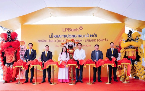 LÃNH ĐẠO PHƯỜNG SƠN TÂY DỰ LỄ KHAI TRƯƠNG TRỤ SỞ MỚI LPBANK SƠN TÂY – KHẲNG ĐỊNH VAI TRÒ ĐỒNG HÀNH CÙNG DOANH NGHIỆP