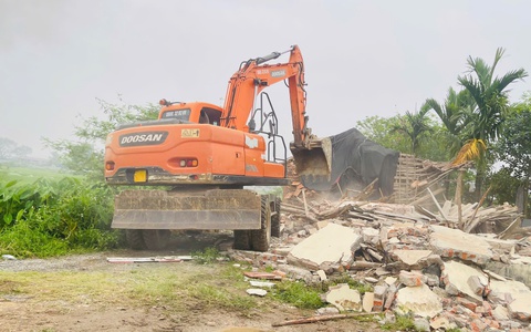 Xã Tây Phương hoàn thành cưỡng chế thu hồi đất đợt 3 thực hiện dự án Cụm công nghiệp làng nghề Hữu Bằng