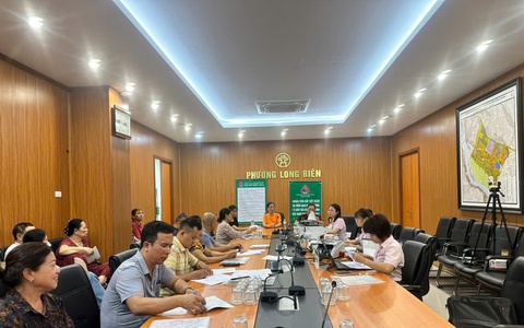 Hội Liên hiệp phụ nữ phường Long Biên phối hợp với Ngân hàng Chính sách xã hội chi nhánh Long Biên tổ chức giao ban và giao dịch tháng 4/2026