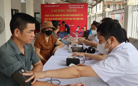 Phường Tây Tựu khám sức khỏe miễn phí cho hơn 200 người khuyết tật