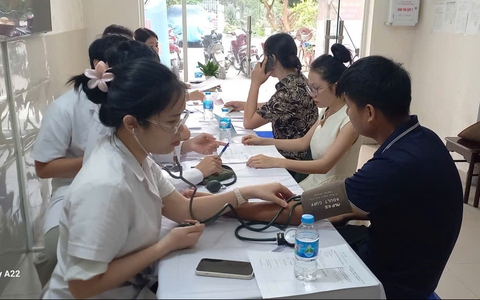 Phường Long Biên tổ chức chiến dịch truyền thông lồng ghép cung cấp dịch vụ chăm sóc SKSS/KHHGĐ và nâng cao chất lượng dân số năm 2026.