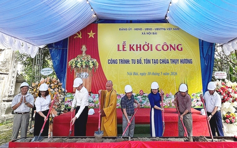Tổ chức lễ bàn giao mặt bằng và khởi công xây dựng công trình tu bổ, tôn tạo chùa Thụy Hương