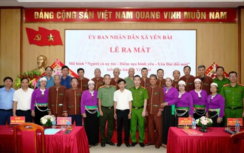 XÃ YÊN BÀI TỔ CHỨC LỄ RA MẮT MÔ HÌNH “NGƯỜI CÓ UY TÍN – ĐIỂM TỰA BÌNH YÊN – YÊN BÀI ĐỔI MỚI” 