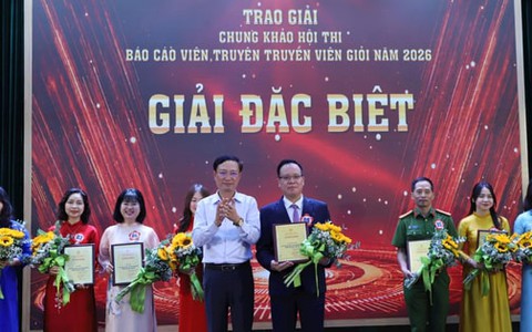 Chung khảo Hội thi “Báo cáo viên, tuyên truyền viên giỏi” phường Hoàn Kiếm năm 2026