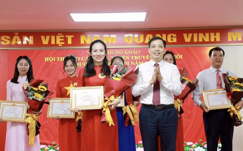 Chung khảo Hội thi báo cáo viên, tuyên truyền viên giỏi phường Dương Nội năm 2026
