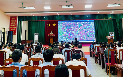 Họp phổ biến, tiếp nhận ý kiến nhân dân về các nội dung liên quan đến việc thu hồi đất bồi thường.