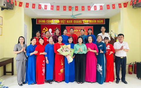 Thôn Sen Phương 7 ra mắt Câu lạc bộ Nông dân bảo vệ môi trường gắn với thực hiện mô hình 