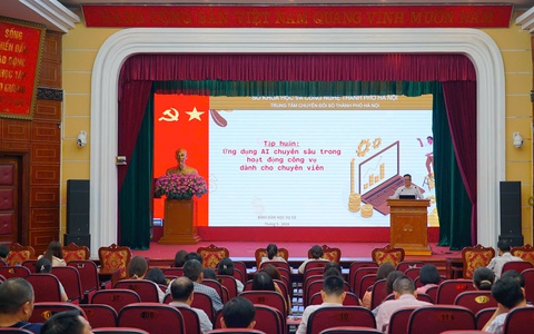 Phường Từ Liêm tổ chức Hội nghị tập huấn đào tạo kỹ năng số cho cán bộ, công chức, viên chức và người lao động