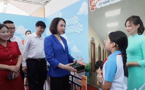 Trẻ em hạnh phúc, an toàn, vững bước trong kỷ nguyên số