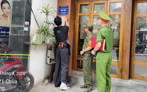 Phường Láng đẩy mạnh tuyên truyền, vận động nhân dân chấp hành các quy định về trật tự đô thị, trật tự giao thông, an toàn thực phẩm, vệ sinh môi trường, phòng cháy chữa cháy và phòng ngừa trộm cắp tài sản.