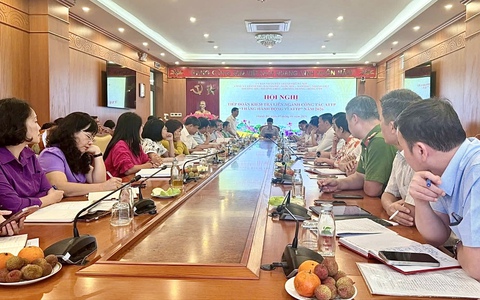 Hà Nội: Tháo gỡ 
