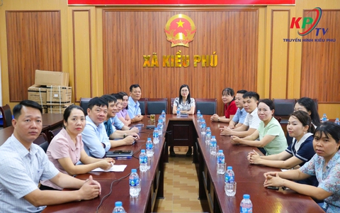 Đoàn đại biểu Quốc hội thuộc đơn vị bầu cử số 09 thành phố Hà Nội tiếp xúc với cử tri sau kỳ họp thứ I, Quốc hội khóa XVI
