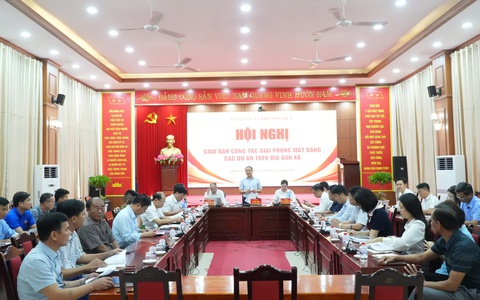 THƯỜNG TRỰC ĐẢNG UỶ GIAO BAN CÔNG TÁC GIẢI PHÓNG MẶT BẰNG CÁC DỰ ÁN