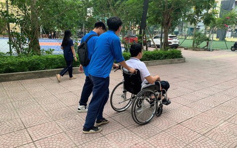 PHƯỜNG BẠCH MAI: MÀU ÁO XANH ĐỒNG HÀNH CÙNG SĨ TỬ