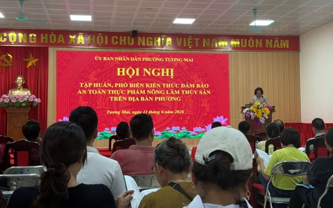 UBND phường Tương Mai tổ chức tập huấn, cập nhật kiến thức về An toàn thực phẩm lĩnh vực Nông nghiệp và Công thương cho cán bộ quản lý; các hộ sản xuất kinh doanh, kinh doanh thực phẩm trong chợ; người tiêu dùng trên địa bàn Phường