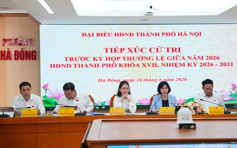 Đại biểu HĐND thành phố Hà Nội - Đơn vị bầu cử số 13 tiếp xúc cử tri trước kỳ họp giữa năm