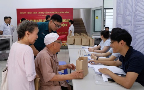 Khương Đình: Khám sức khỏe cho đối tượng chính sách, người có công với cách mạng