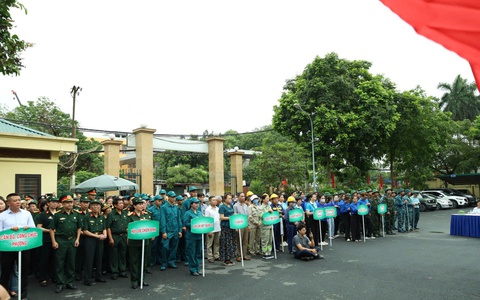 Phường Định Công tổ chức Chương trình ra quân hưởng ứng phong trào “Toàn dân chung tay bảo vệ môi trường, vì Thủ đô xanh - sạch - đẹp”.