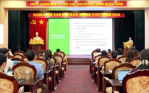 UBND xã Hoài Đức tổ chức hội nghị đào tạo, hướng dẫn sử dụng hệ thống quản trị thực thi nhiệm vụ và đánh giá cán bộ gắn với đo lường hiệu suất công việc (OKR/KPI) trên HanoiWork