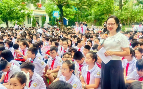 Cô giáo Đỗ Thu Thủy- Giáo viên Tổng phụ trách Đội tiêu biểu, tận tâm