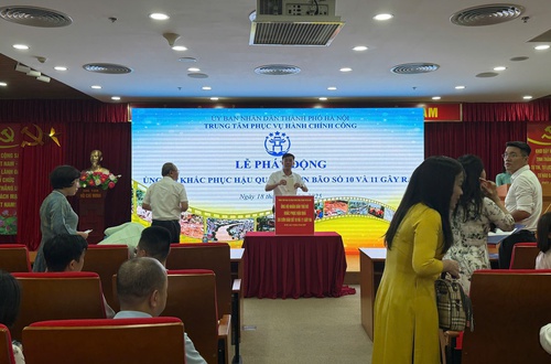Trung tâm Phục vụ hành chính công Hà Nội tổ chức Lễ kỷ niệm Ngày Phụ nữ Việt Nam 20/10 và phát động quyên góp ủng hộ đồng bào vùng bị ảnh hưởng lũ