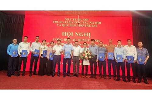 Trung tâm Công tác xã hội và Quỹ Bảo trợ trẻ em Hà Nội công bố các quyết định tiếp nhận, bổ nhiệm cán bộ