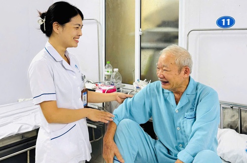 BVĐK Hoè Nhai: Tự hào nghề Điều dưỡng