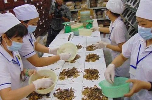 Hà Nội công bố danh mục thủ tục hành chính mới, sửa đổi và bãi bỏ trong lĩnh vực Y tế