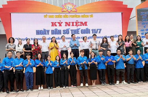 Kỷ niệm Ngày Dân số thế giới 11/7 với chủ đề: “Quyền tự quyết về sinh sản trong một thế giới đang thay đổi”