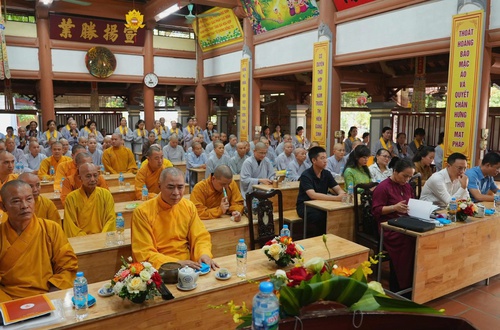 Hà Nội: Hỗ trợ tuyên truyền, phổ biến chính sách pháp luật, chuyển đổi số và hướng dẫn thực hiện TTHC đối với chức sắc, chức việc Phật giáo