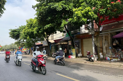 Ngày 18/8, Hà Nội có lúc có mưa vừa, mưa to và dông