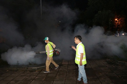 Trung tâm Kiểm soát bệnh tật thành phố Hà Nội: Chỉ đạo sát sao, chủ động triển khai đồng bộ các biện pháp phòng dịch bảo vệ sức khỏe cộng đồng trong dịp Lễ kỷ niệm 80 năm Cách mạng Tháng Tám thành công và Quốc khánh 2/9