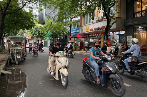 Hà Nội ngày 7/8 nắng gián đoạn, chiều tối và đêm khả năng có mưa rào và dông