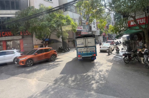 Hà Nội ngày nắng nóng và nắng nóng gay gắt, chiều tối và đêm khả năng có mưa rào và dông vài nơi