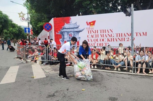 Hà Nội triển khai Chiến dịch truyền thông “Sáng - Xanh - Sạch - Đẹp”