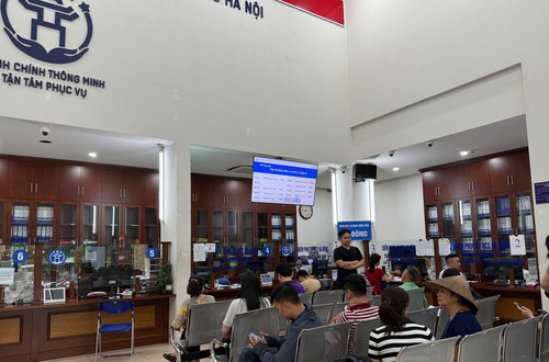 Ủy quyền Sở Nội vụ thực hiện các nhiệm vụ quản lý nhà nước về người lao động nước ngoài làm việc tại Việt Nam theo quy định tại Nghị định số 219/2025/NĐ-CP ngày 07/8/2025 của Chính phủ