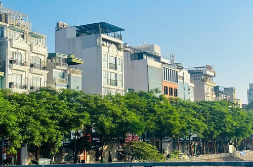 Hà Nội ngày 21/9 ngày nắng nóng, chiều tối và đêm mưa dông trở lại